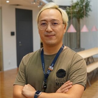 Long Zhang